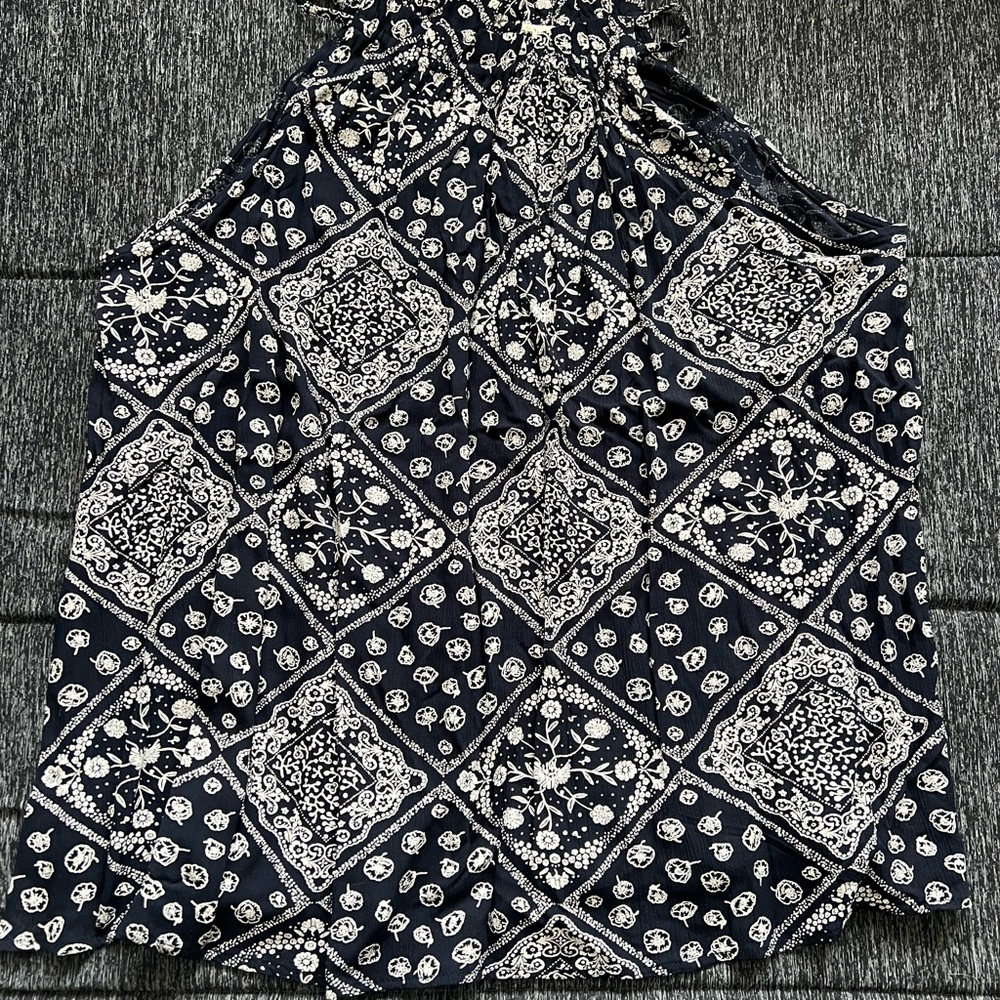 NWT Navy and White Bandana Print Tank